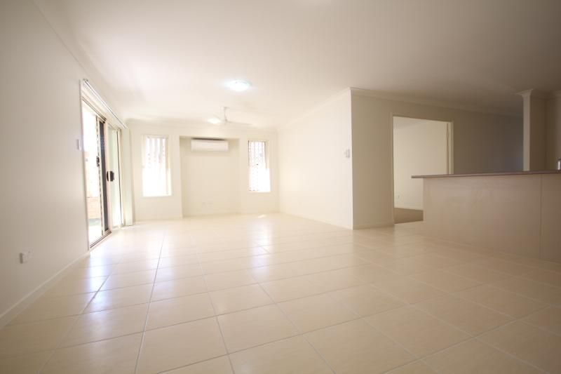 18 Gordon Drive, Bellbird Park, QLD 4300