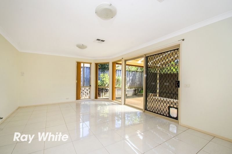 8 Winslow Avenue, Stanhope Gardens, NSW 2768