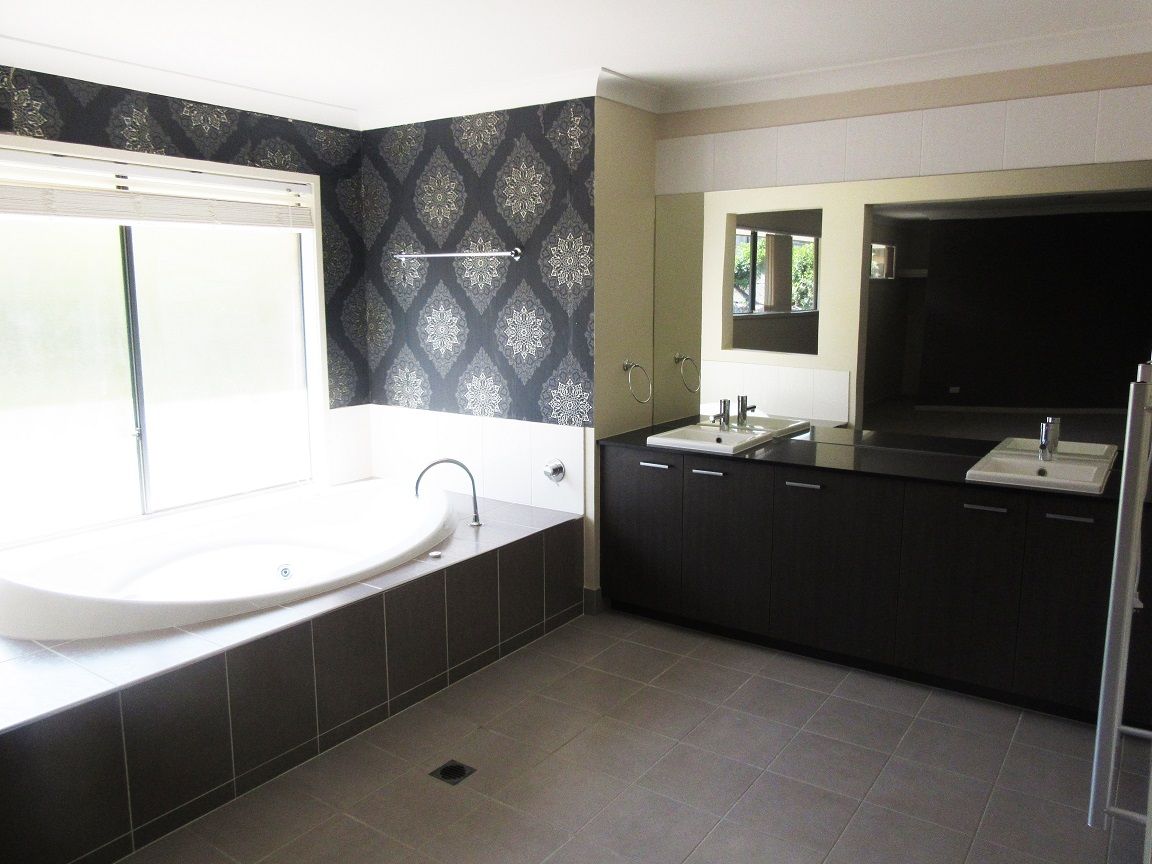 15 Ellis Place, Underwood, QLD 4119