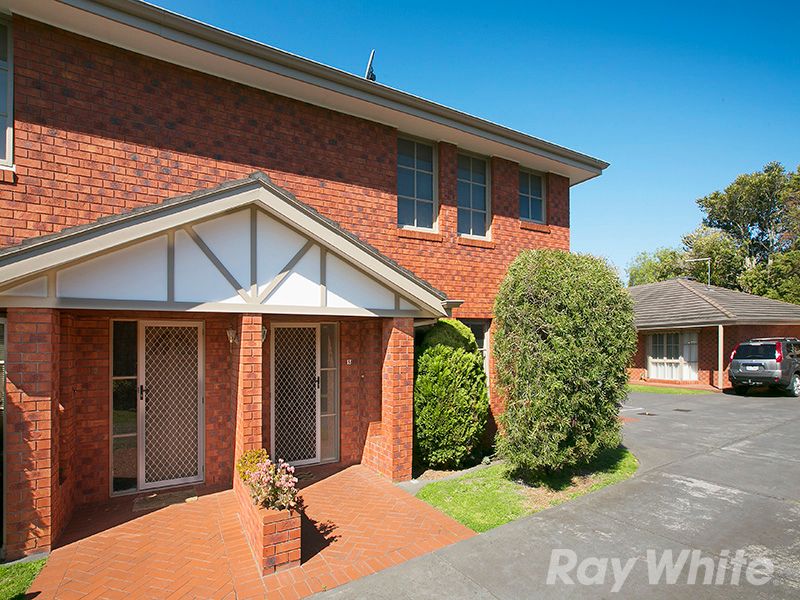 15A Wattle Grove, McKinnon VIC 3204