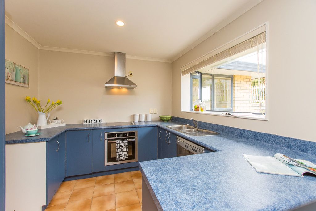24 Piper Place, Manukau, Manukau City