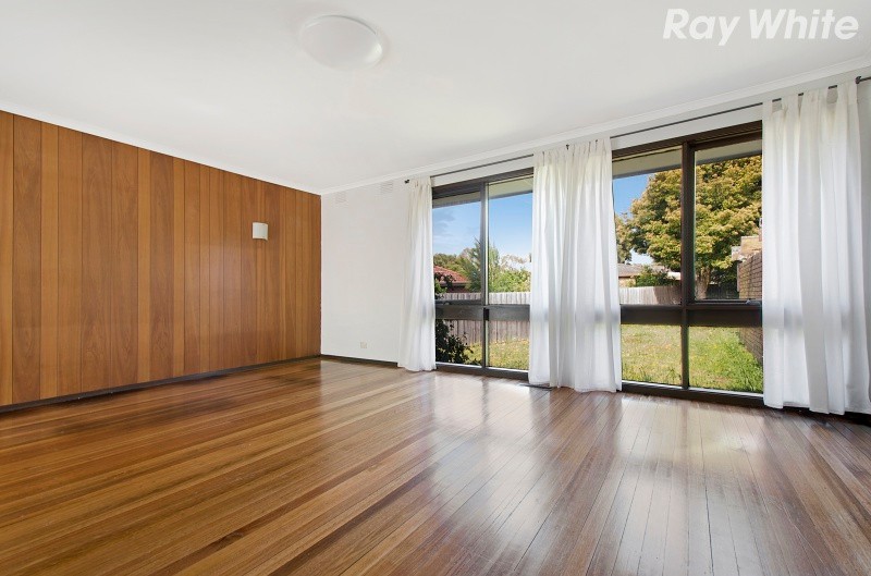 5 SELBOURNE Close, Wantirna, VIC 3152
