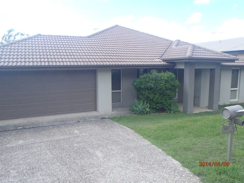 39 Eric Drive, Blackstone, QLD 4304