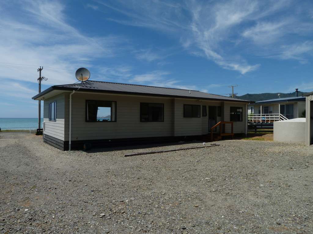 83 Beach Road, Tokomaru Bay, Gisborne District Real Estate Ray