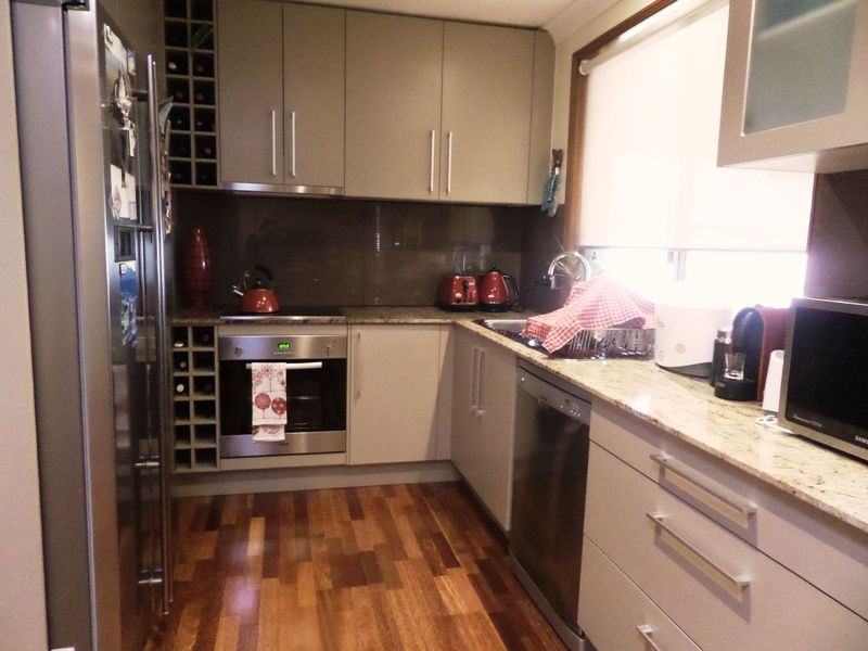 27 Kitchen Place, West Hoxton, NSW 2171