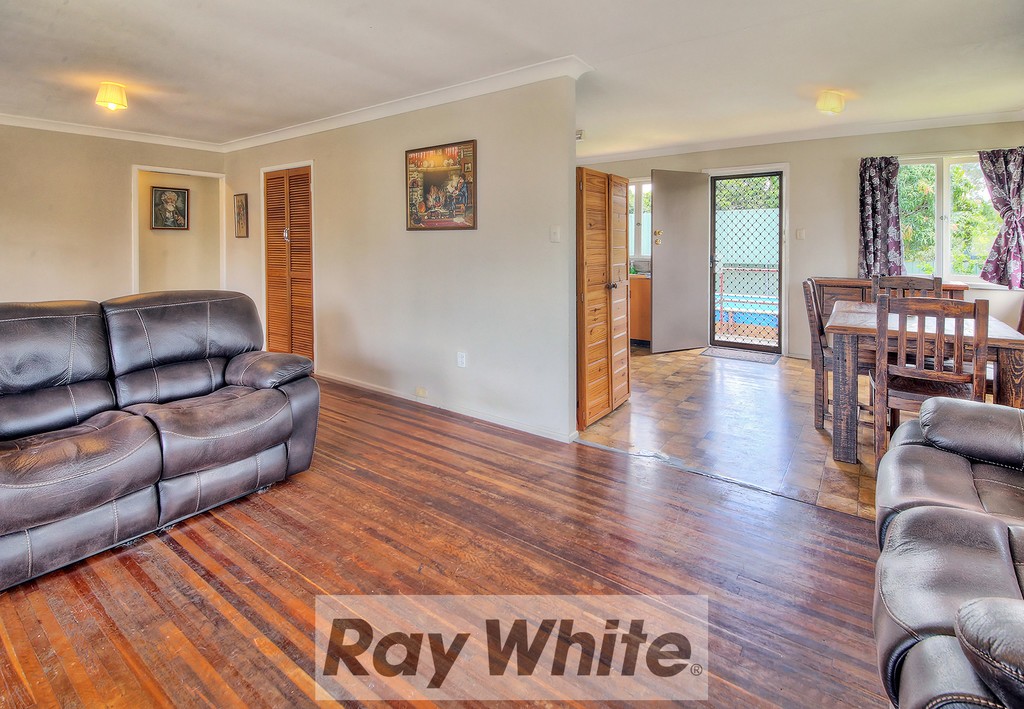 14 Pine Drive, Woodridge, QLD 4114