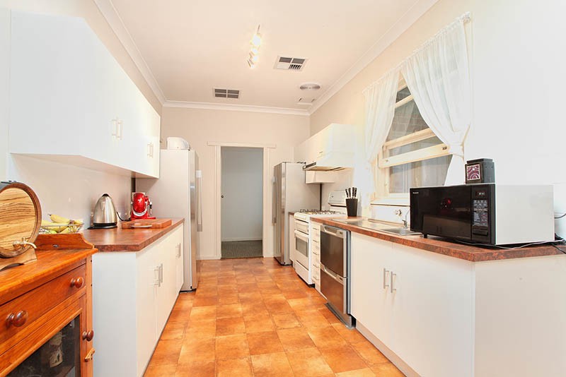 9 Crisp Road, Elizabeth Downs, SA 5113