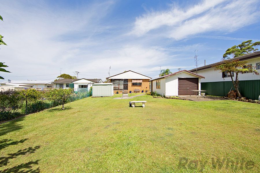 19 Athol Street, Toukley, NSW 2263