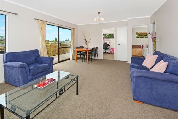 16 B Glen Vista Place, Glenfield, North Shore City