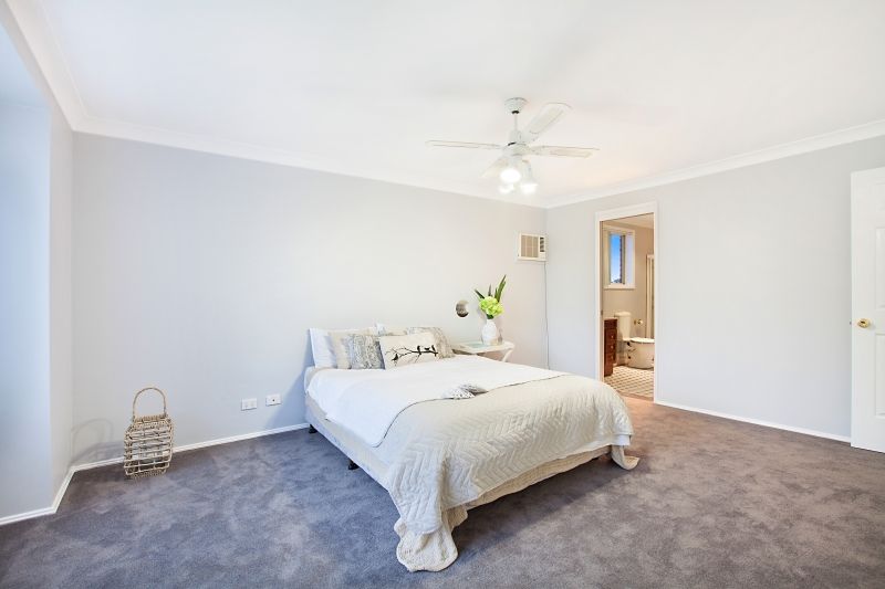 13 Macintyre Street
