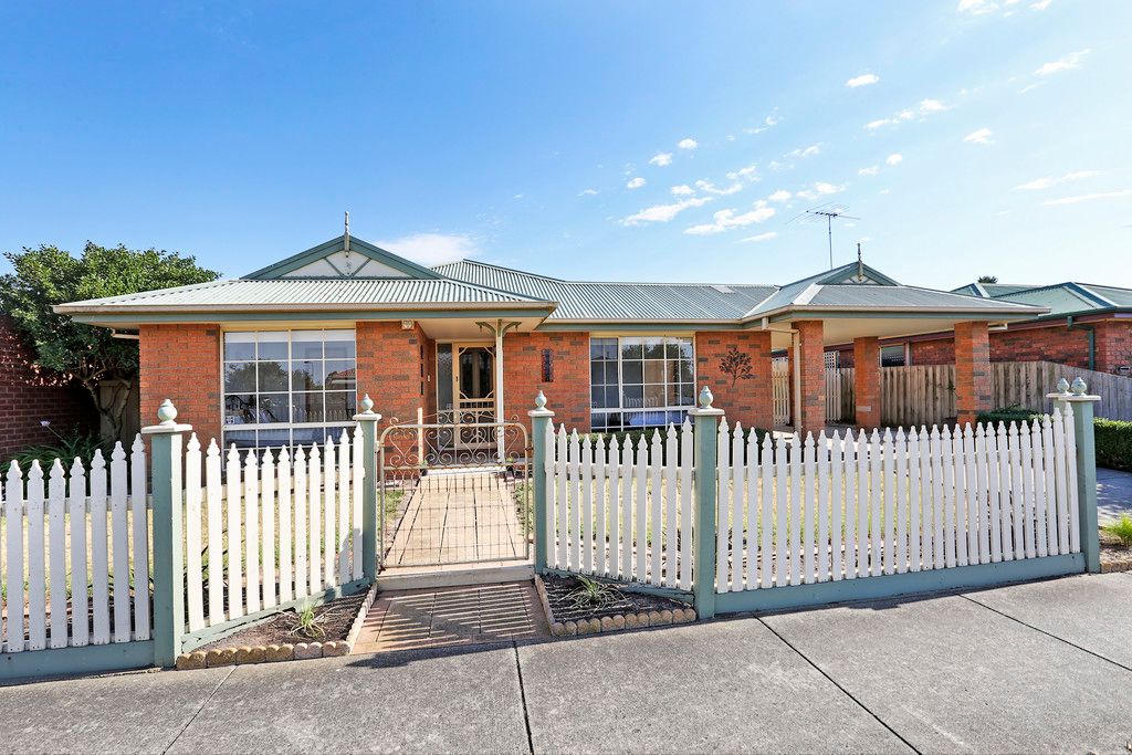 21 Meadenhall Drive, St Albans Park, VIC 3219
