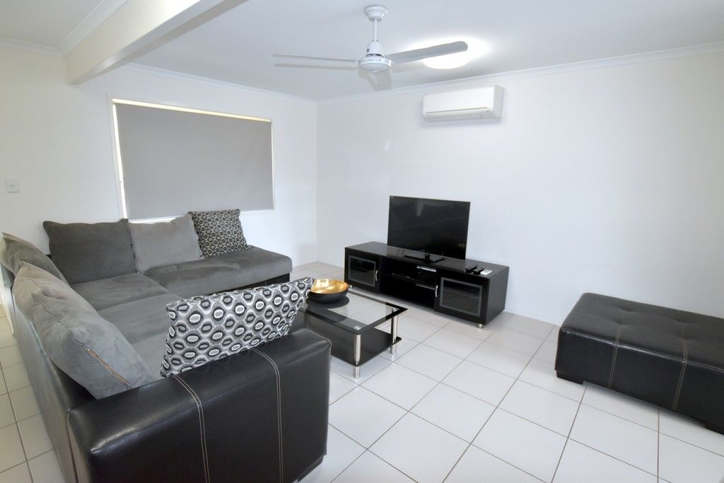 1/33 Side Street, Gladstone Central, QLD 4680