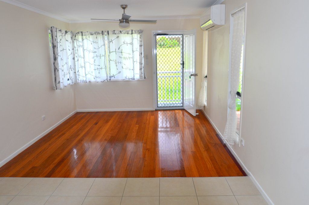 11 Longfellow Street, Norman Park, QLD 4170