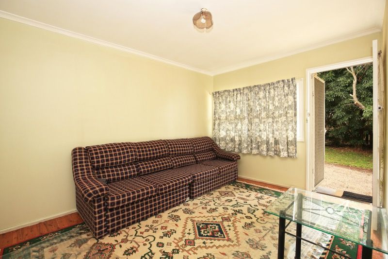 17 Meroo Road, Bomaderry, NSW 2541