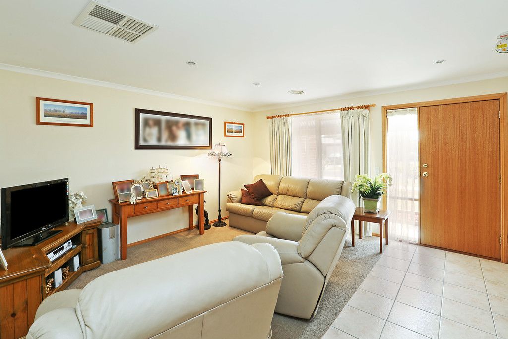 13 Oak Court, Lara, VIC 3212