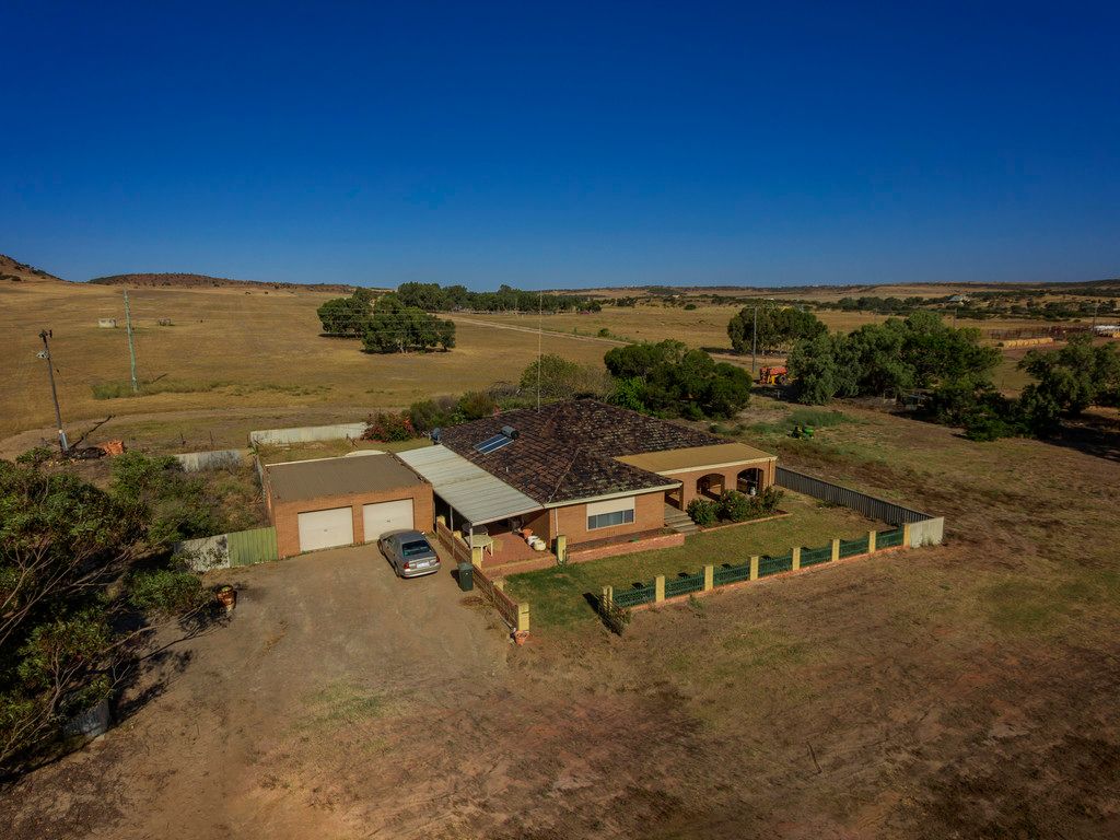 1824 Chapman Valley Road, Narra Tarra WA 6532