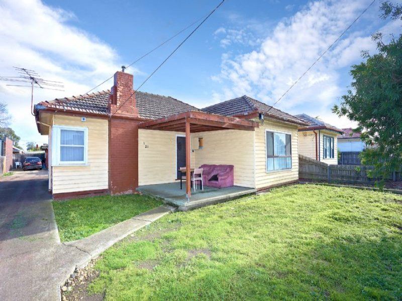 21 Mansfield Avenue, Sunshine North VIC 3020