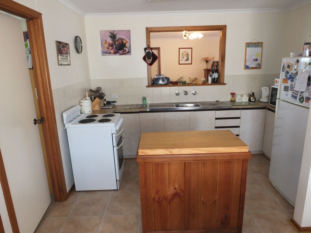49 Narangga Terrace, Moonta Bay, SA 5558