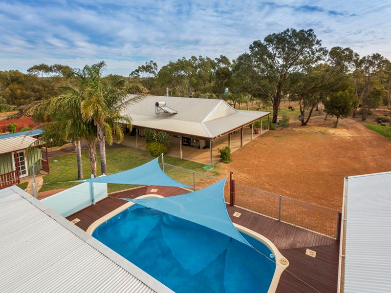 4 Ridgeway Close, Moresby, WA 6530