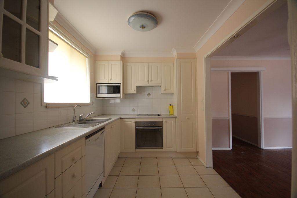 47 Clifford Crescent, INGLEBURN, NSW 2565