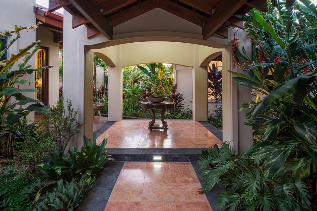 3183 Riverleigh Drive, Hope Island, QLD 4212