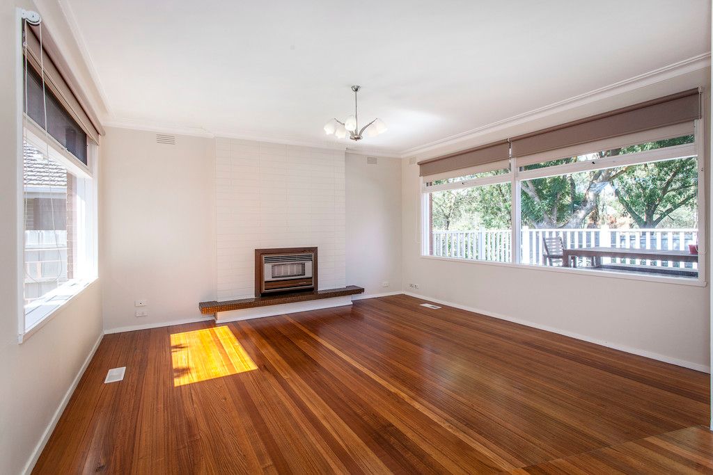 8 Kevin Street, MOUNT WAVERLEY, VIC 3149