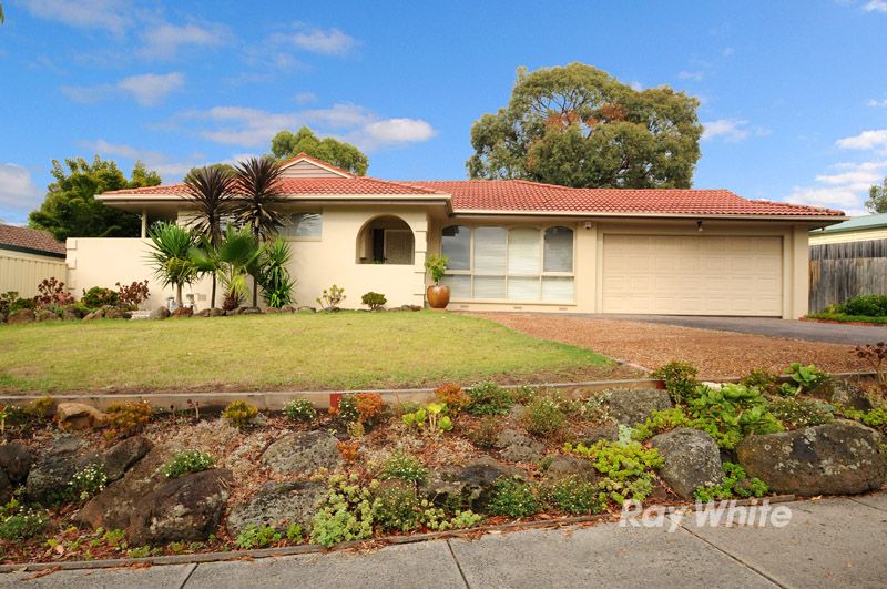19 Milpera Crescent, WANTIRNA VIC 3152
