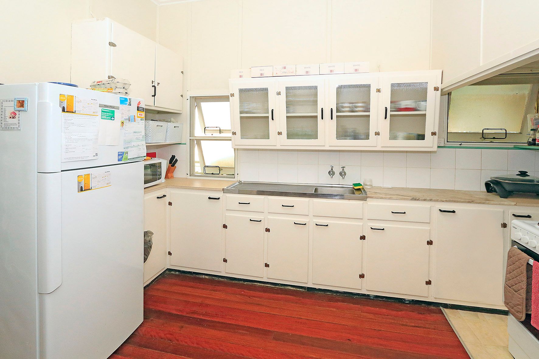 27 Matthew Flinders Drive, Cooee Bay, QLD 4703
