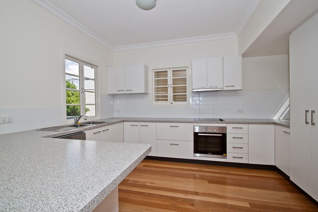 9 Stimpson Street, Fairfield, QLD 4103