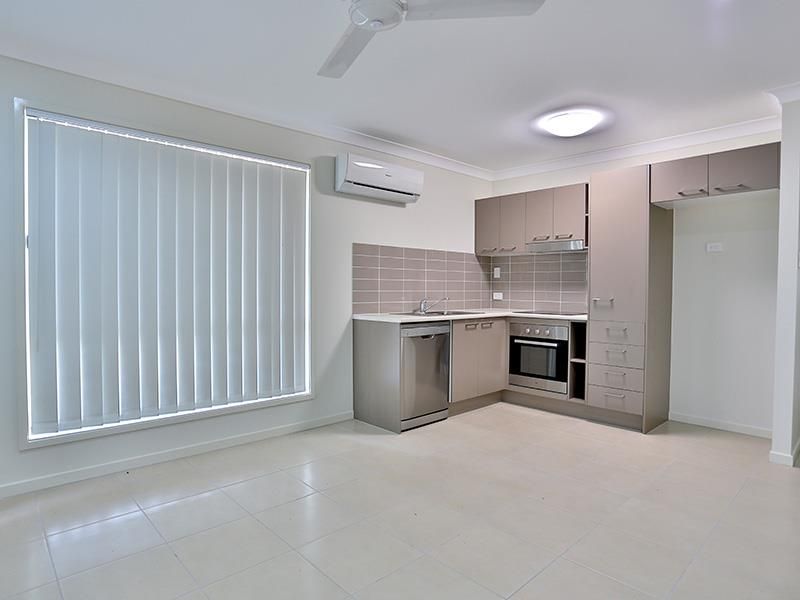 2/11 Oakwood Place, Chuwar, QLD 4306