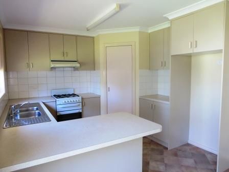 1/326 Shirleen Crescent, LAVINGTON, NSW 2641