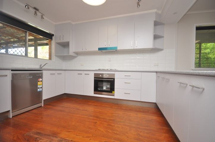 302 Oakey Flat Road, Morayfield, QLD 4506