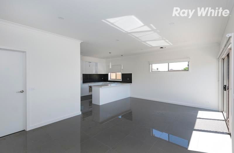 4/13 Paschke Crescent, Lalor, VIC 3075