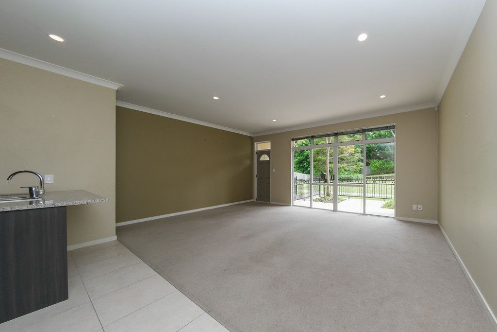 10/44 Carlos Drive, Flat Bush, Manukau City
