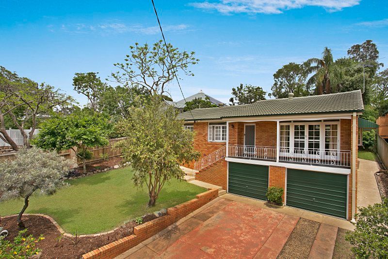 13 Darvall Street, Taringa QLD 4068