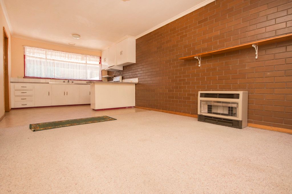 2/4 Mauger Street, Wendouree, VIC 3355