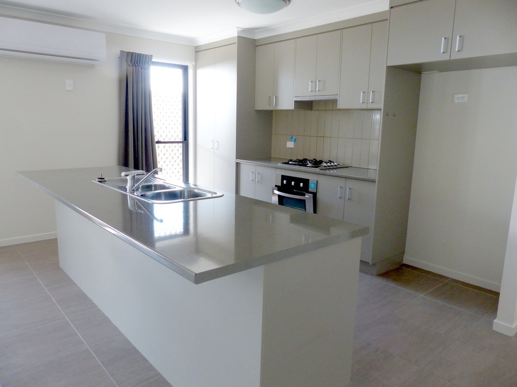 24 Christina Close, Clinton, QLD 4680