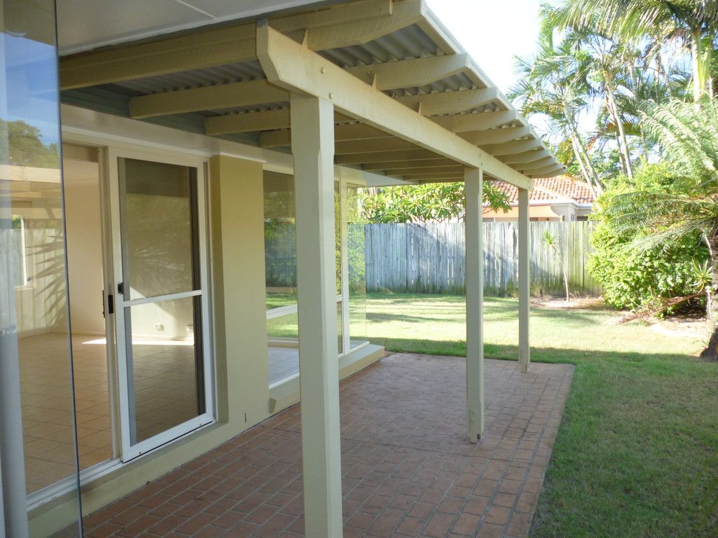 11 Watergum Place, Twin Waters, QLD 4564