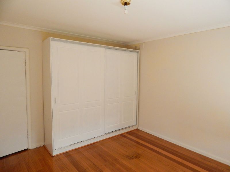 25 Lindenow Street, Reservoir, VIC 3073