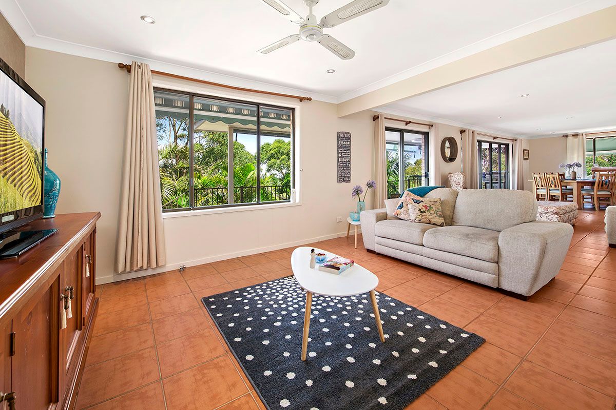 35 Barnes Cresent, Menai, NSW 2234