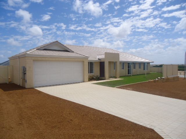 45 Wanderer Concourse, Wandina WA 6530