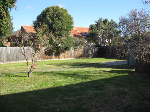 1156 Dandenong Road, CARNEGIE, VIC 3163