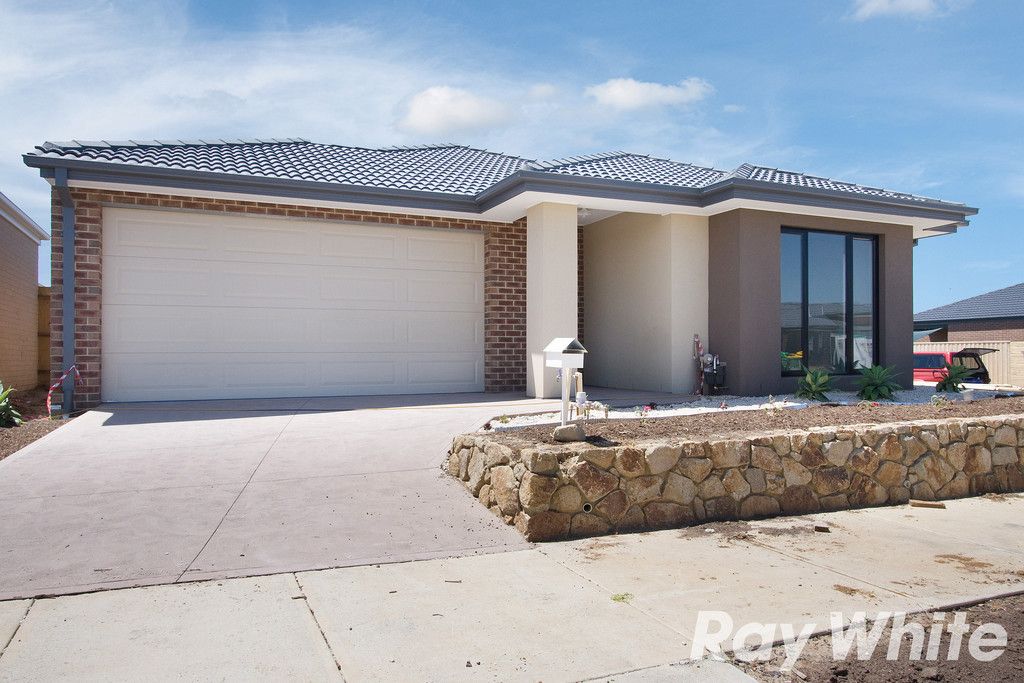 14 Joanne Way, Officer, VIC 3809