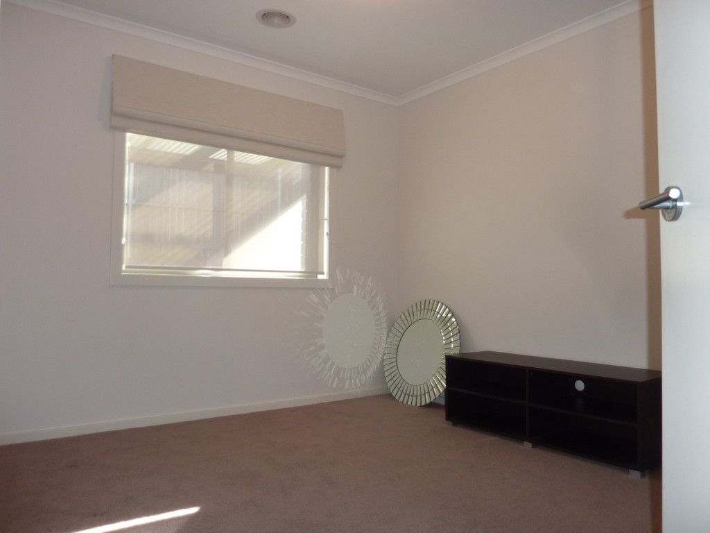 43 John Crawford Crescent, CASEY, ACT 2913