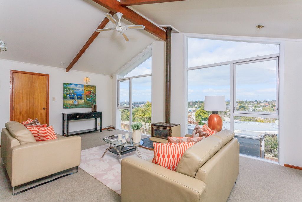 12 Cheval Drive, Totaravale, North Shore City