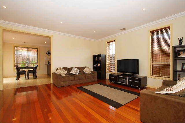 1/18 Crookston Road, Reservoir, VIC 3073