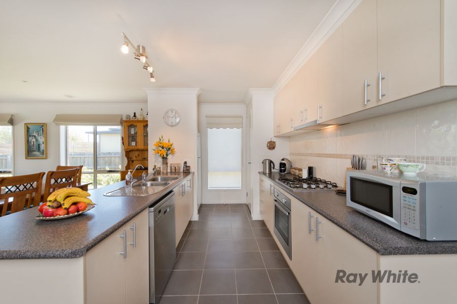 717 High Street, Melton West, VIC 3337