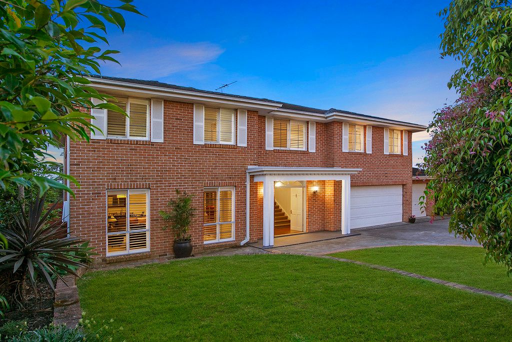 8 Jessica Gardens, St Ives, NSW 2075