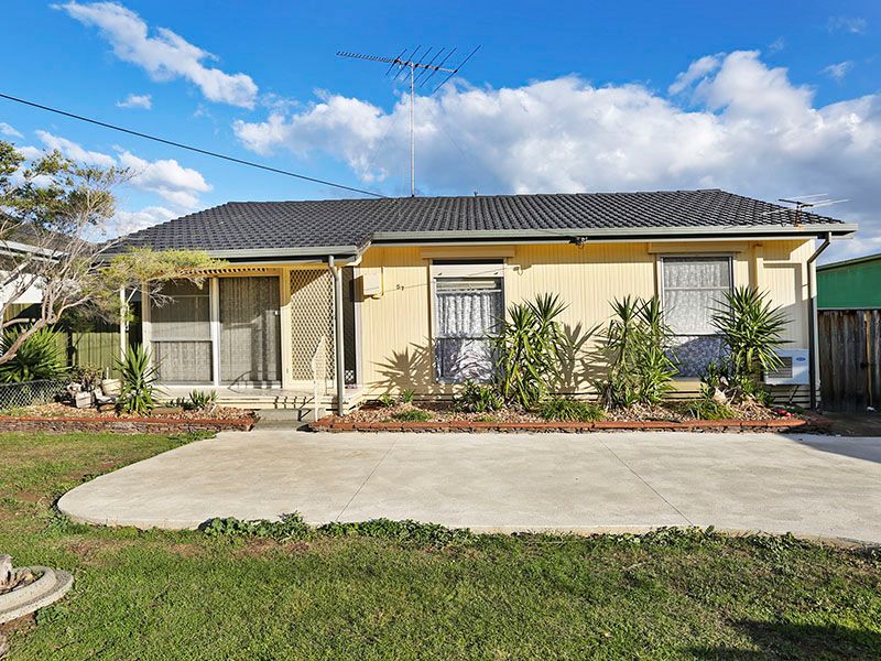 57 Glenelg Avenue, Corio, VIC 3214