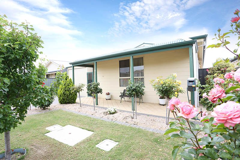 8 Hawk Road, Port Vincent, SA 5581